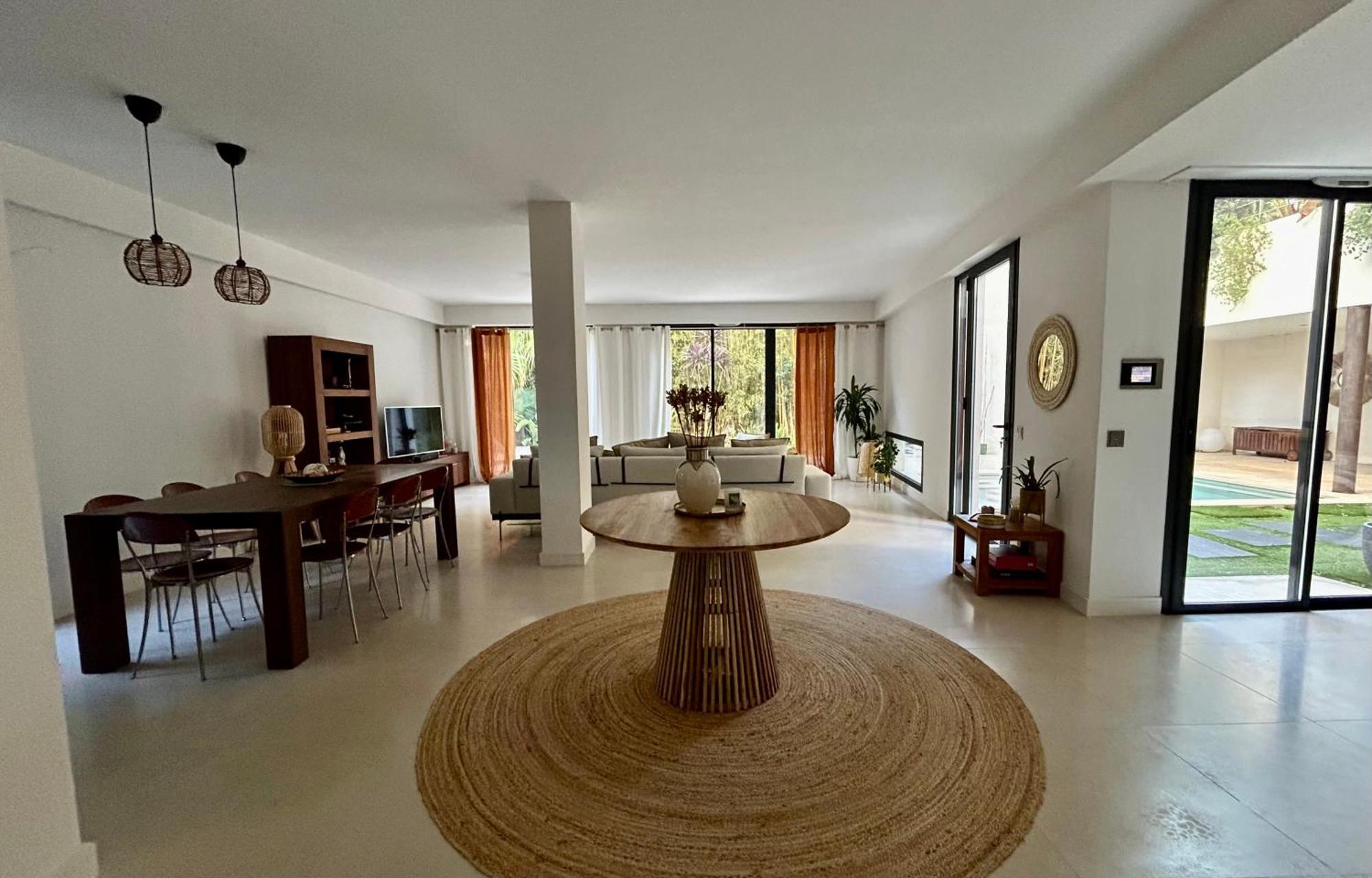 Rumah Bali Cannes Esterno foto